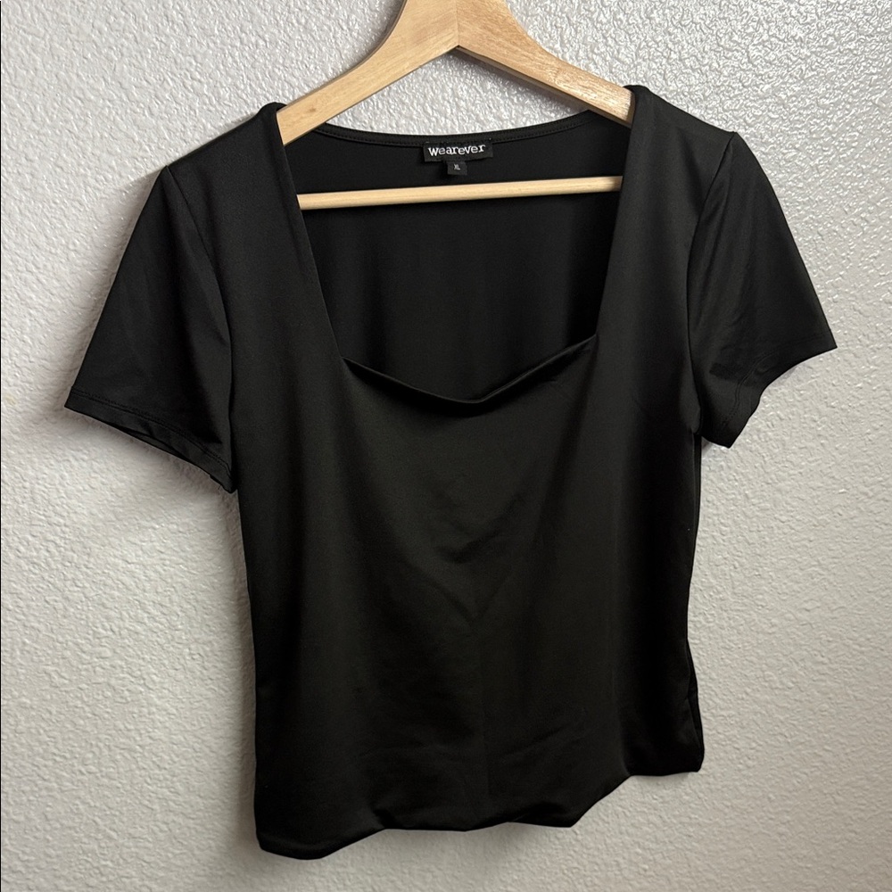 Black Short Sleeve Top